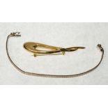 SILVER NARROW FLEXIBLE BRACELET, 14.2gms and a gold plated scroll BROOCH (2)