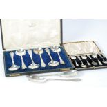 CASED SET OF SIX WALKER & HALL ELECTROPLATED ALBANY PATTERN SOUP SPOONS, A PAIR OF ELECTROPLATED