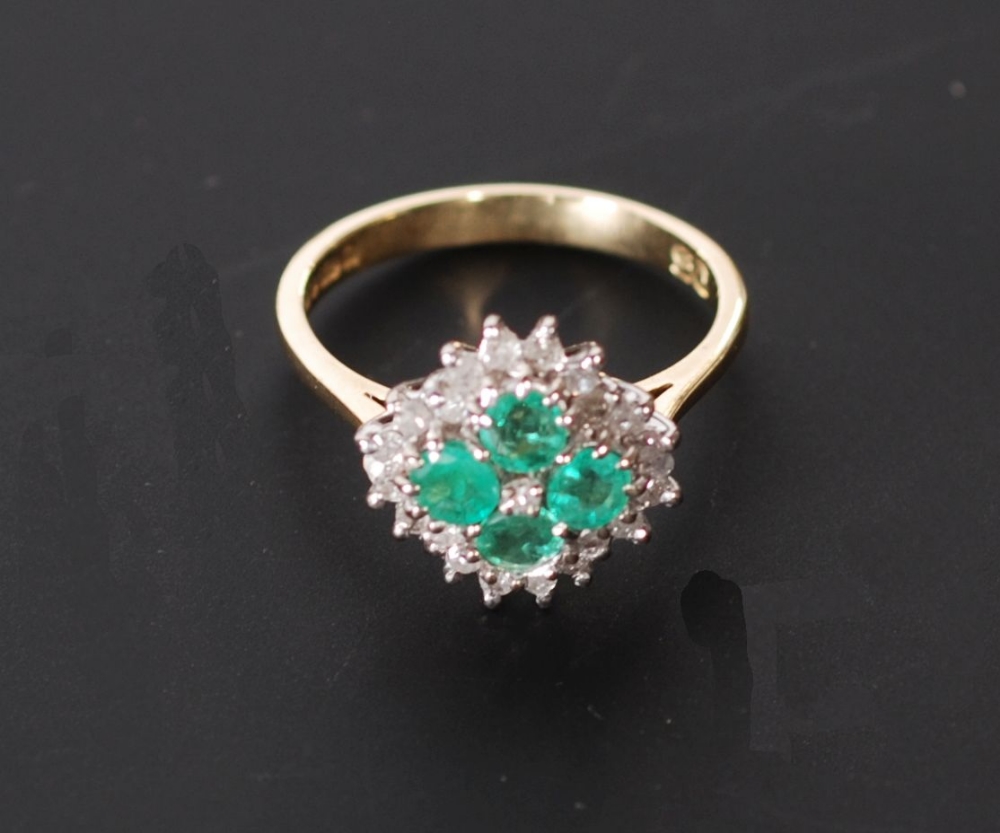 18ct GOLD, EMERALD AND DIAMOND SQUARE CLUSTER RING, three tier with tiny centre diamond with