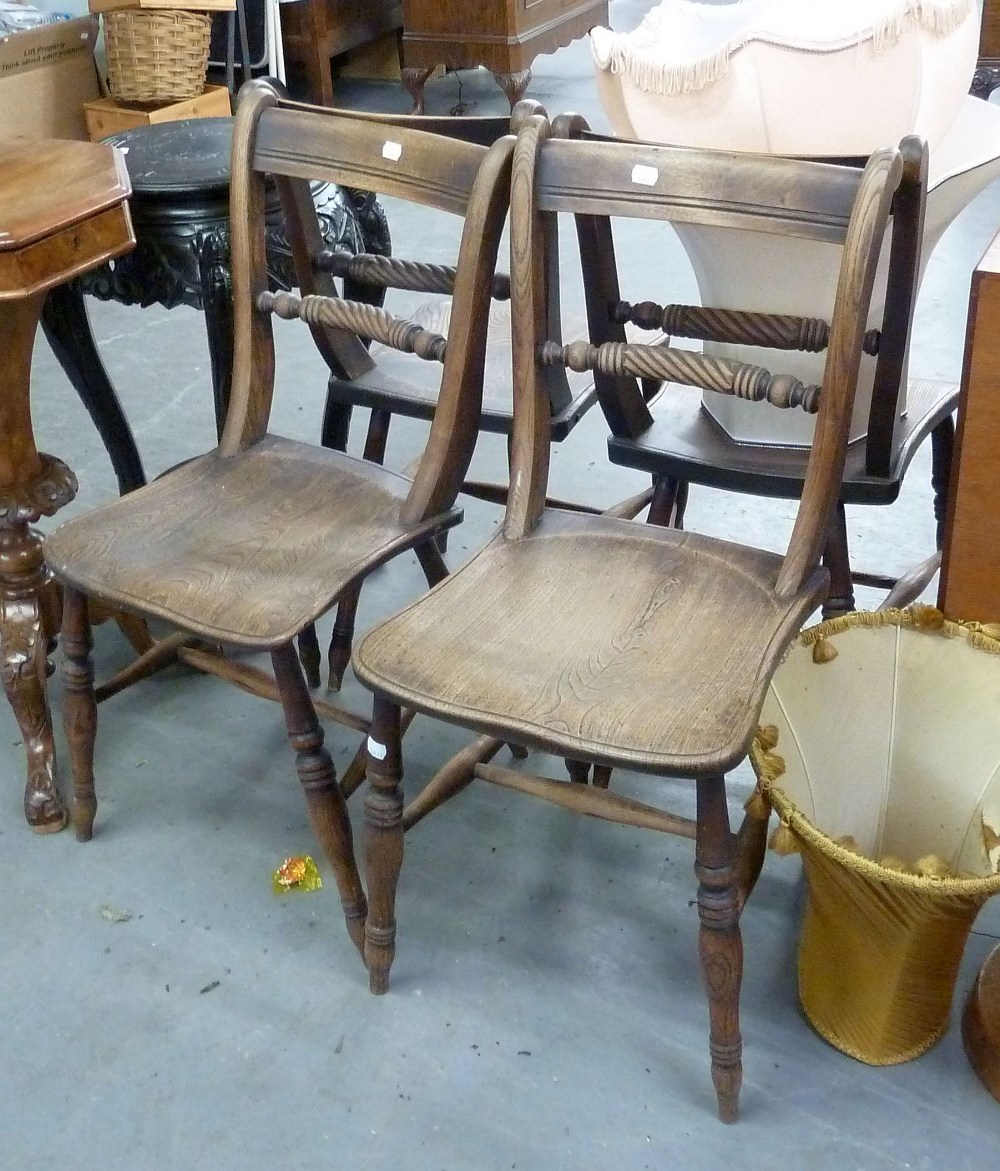 SET OF FOUR TWENTIETH CENTURY OAK DINING CHAIRS, SOLID SEATS ON TURNED BULBOUS SUPPORTS (4)