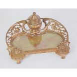 LATE 19TH EARLY 20TH CENTURY FRENCH GILT METAL AND GREEN VEINED ONYX DESK STAND OF SHAPED OBLONG
