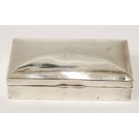 EDWARDIAN SILVER TABLE CIGARETTE BOX, 6" (15.3cm) wide, Birmingham 1905, 14oz gross (weighted)