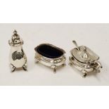 A SILVER CONDIMENT SET OF 3 PIECES, with two blue glass liners and a spoon, makers Walker and