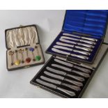 CASED SET OF SILVER GILT HARLEQUIN GUILLOCHE ENAMEL BEAN TOPPED COFFEE SPOONS, Birmingham 1932, A