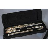 MODERN JOHN PACKER U.K. O11CH ELECTROPLATED FLUTE OF FOUR PARTS having alternative curved head