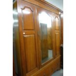 EDWARDIAN MAHOGANY WARDROBE WITH MIRROR DOOR AND TWO DRAWERS BELOW, 5' WIDE