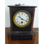 VICTORIAN BLACK SLATE AND RED VARIEGATED MARBLE SMALL MANTEL CLOCK, THE DIAL INSCRIBED 'BUCK' (