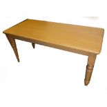 A LIGHT OAK OBLONG KITCHEN TABLE (168cm x 76cm)