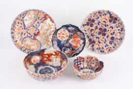 A collection of five late 19th century Japanese Imari porcelain dishesincluding two circular bowls,