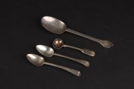 A Charles II silver dog nose spoonhallmarked London 1683, with later bowl, together with a pair