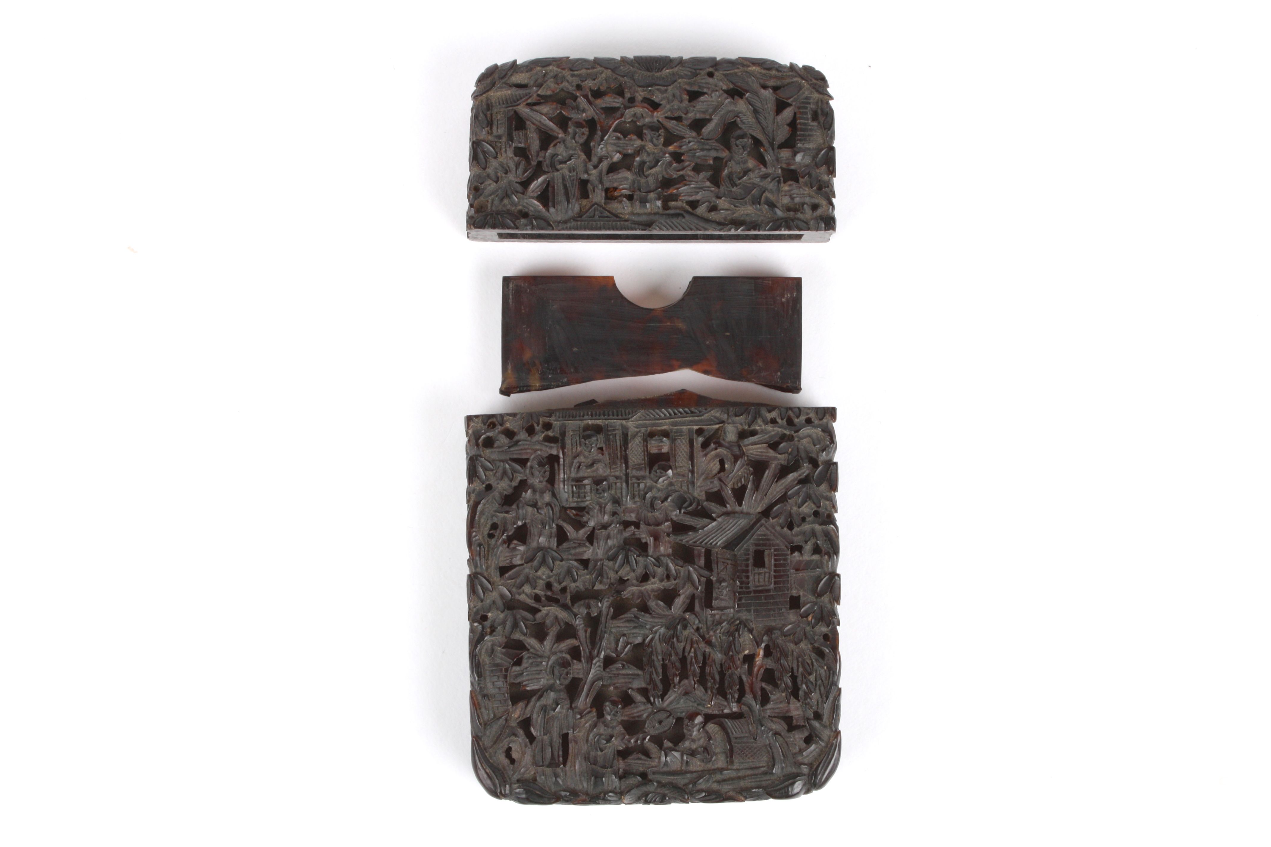A late 19th century Chinese Canton carved tortoiseshell calling card case finely carved throughout - Image 4 of 4
