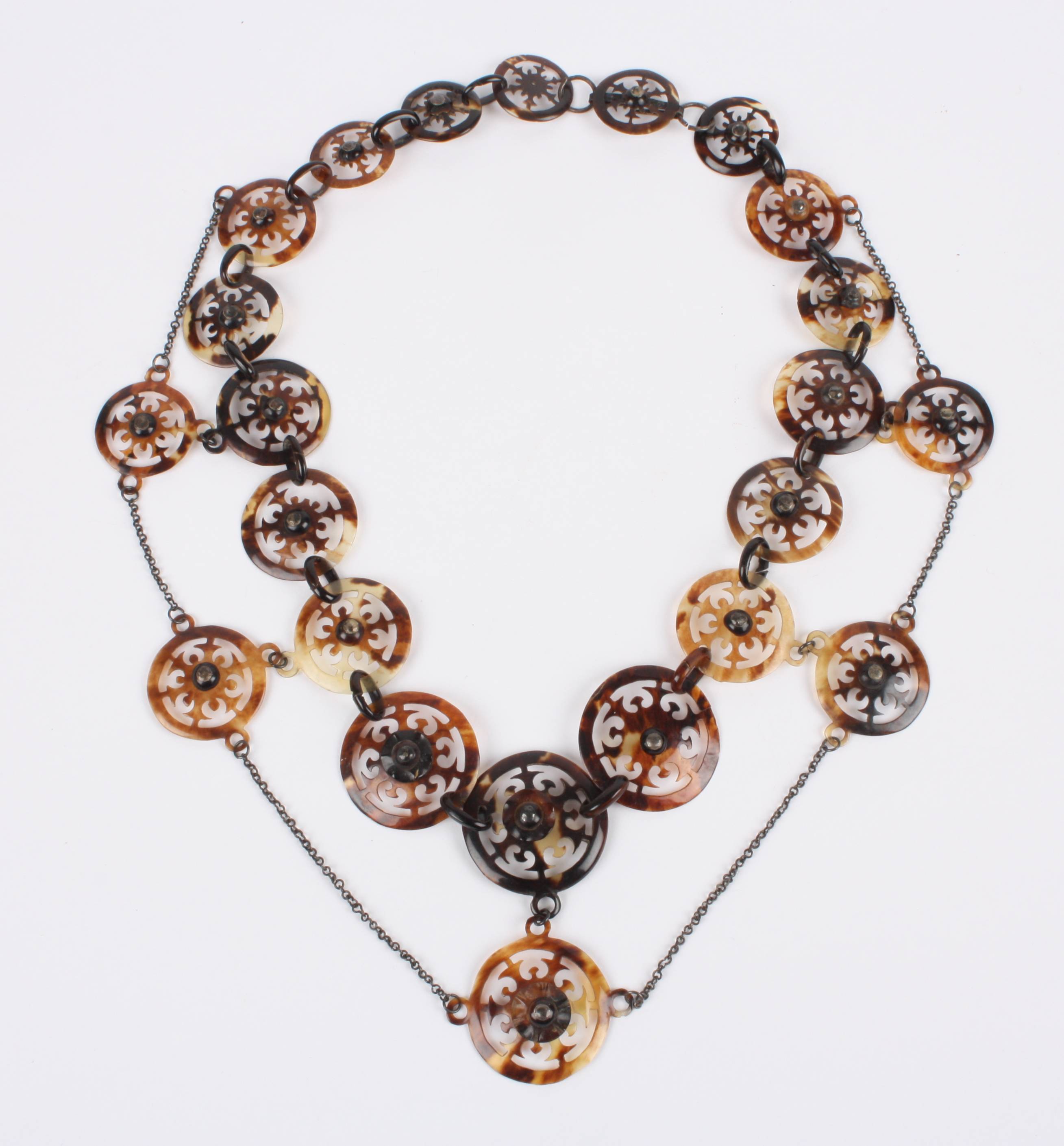 An unusual suite of early Georgian tortoiseshell jewellery comprising of a delicate two row necklace - Image 3 of 4