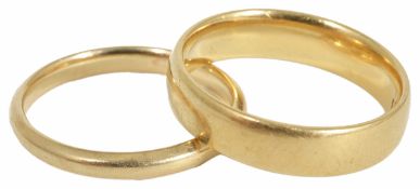 An 18ct gold wedding band approx. weight 5g and another 9ct gold wedding band, approx. weight 2g (2)