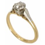 A delicate single stone diamond set ring, diamond approx. 0.30cts., 18ct gold mount size PCondition:
