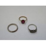 9ct GOLD DRESS RING SET WITH RUBY COLOURED STONE,