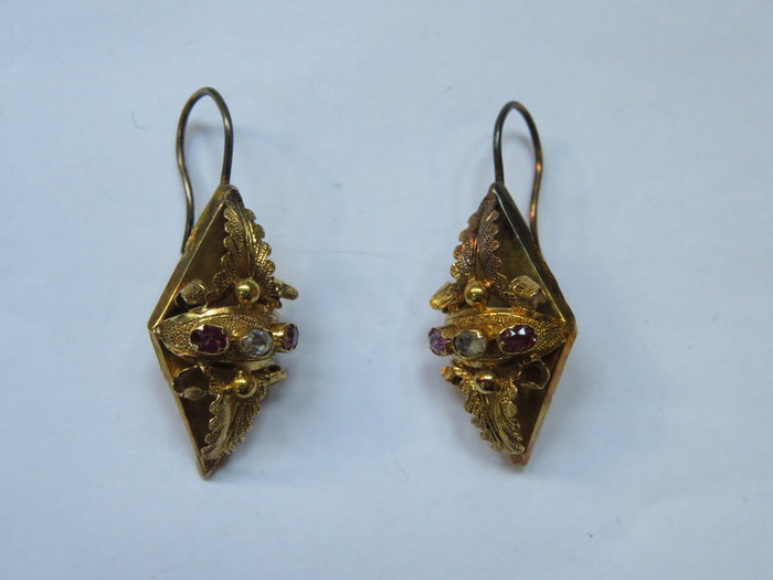 PAIR OF UNHALLMARKED VICTORIAN GOLD COLOURED EARRINGS SET WITH CLEAR STONES AND PURPLE STONE