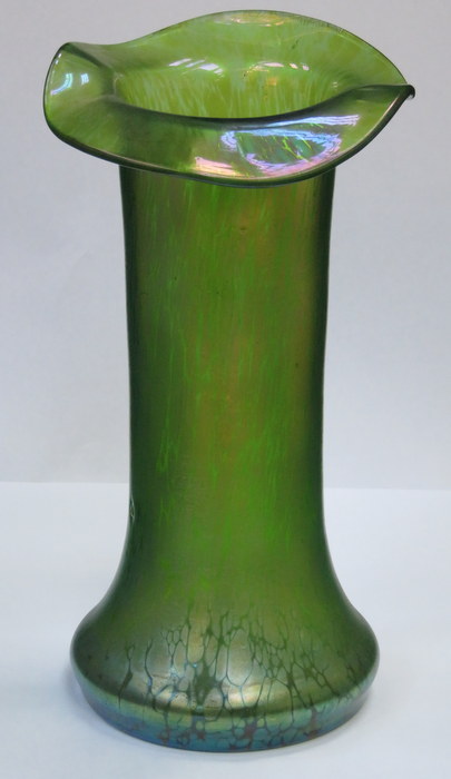 PRETTY IRIDESCENT GLASS VASE IN THE JOHN DITCHFIELD STYLE,