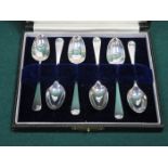 CASED SET OF SIX HALLMARKED SILVER TEASPOONS