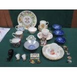 MIXED LOT OF CERAMICS INCLUDING WEDGWOOD, WADE WHIMSIES, FAIRING, ETC.