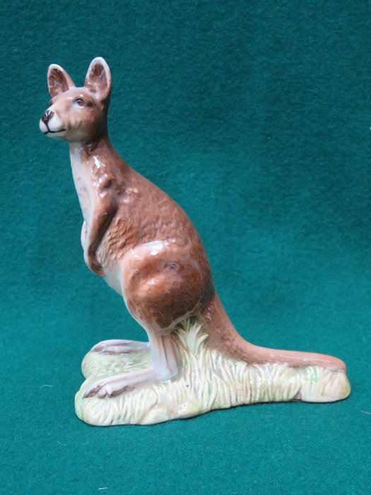 BESWICK GLAZED CERAMIC KANGAROO NO 2312 BY ALBERT HALLAM 12.