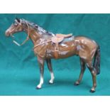 BESWICK GLAZED CERAMIC LARGE RACEHORSE COMPLETE WITH HARNESS NO 1564 BY ARTHUR GREDINGTON 28.