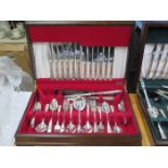 CASED CANTEEN OF COMMUNITY PLATE FLATWARE