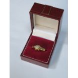 18ct GOLD SOLITAIRE DIAMOND RING