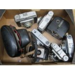 MIXED LOT OF VINTAGE CAMERAS