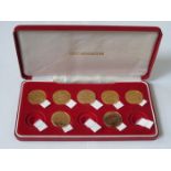 CASED SET OF SEVEN MODERN GOLD FULL SOVEREIGNS