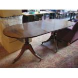REPRODUCTION MAHOGANY DINING TABLE WITH ONE LEAF