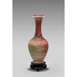 KANGXI PERIOD 'PEACHBLOOM' PORCELAIN VASE