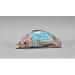 ANTIQUE ENAMELED PORCELAIN SNUFF BOTTLE: Fish