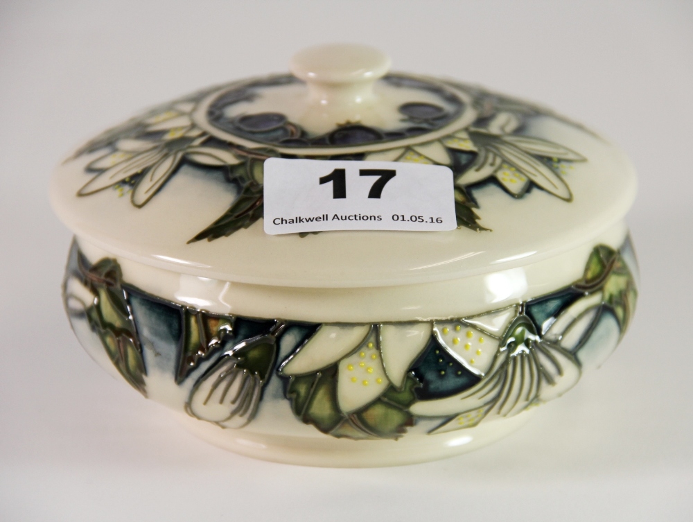 A Moorcroft 'Juneberry' pattern circular box and lid, c. 2000, Dia. 13cm, H. 8cm. Excellent - Image 2 of 5