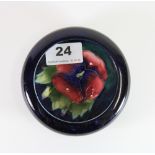 An early Moorcroft 'Anemone' pattern bowl, Dia. 11cm. Excellent condition.