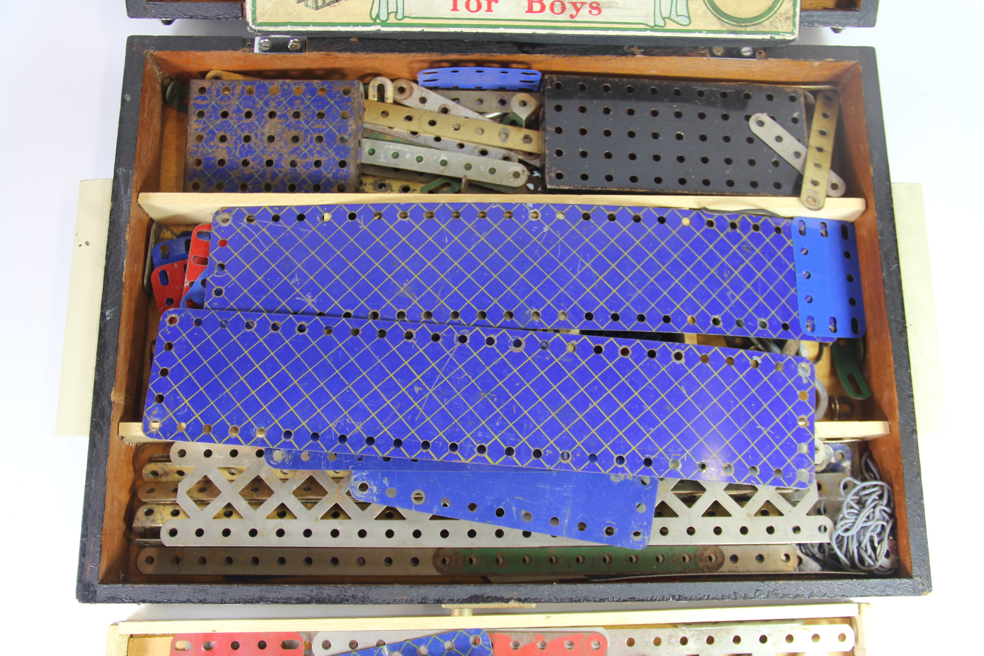 A vintage Meccano set including a racing car. - Image 6 of 6