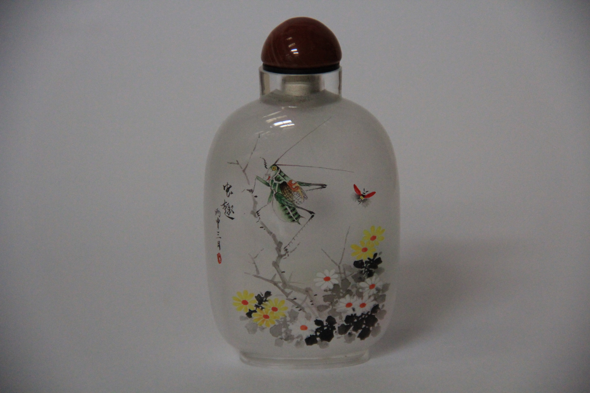 A set of four signed and beautifully decorated Chinese inside painted snuff bottles of crickets - Image 6 of 9