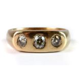 A heavy gentleman's 18ct yellow gold (stamped 18ct) diamond set ring (V) (approx. 10.3gr).