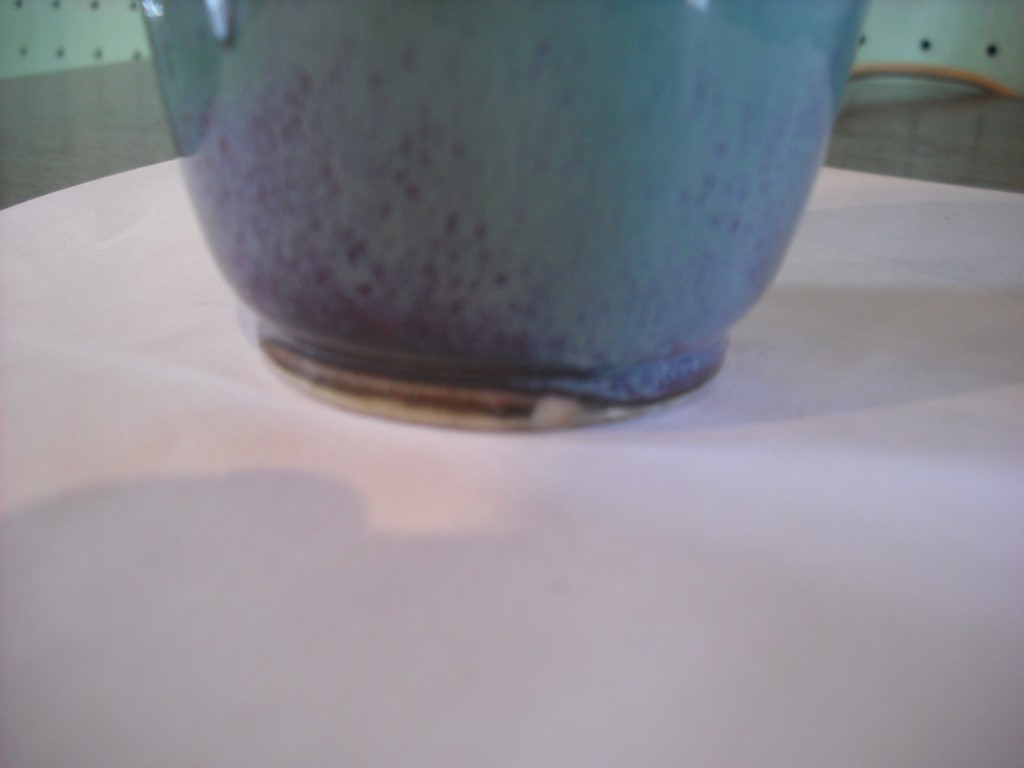 A Ruskin pottery vase of Ovoid form, decorated with a shaded mauve/turquoise souffle glaze, - Image 10 of 10