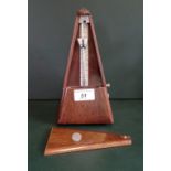 A Paquet, France metronome.