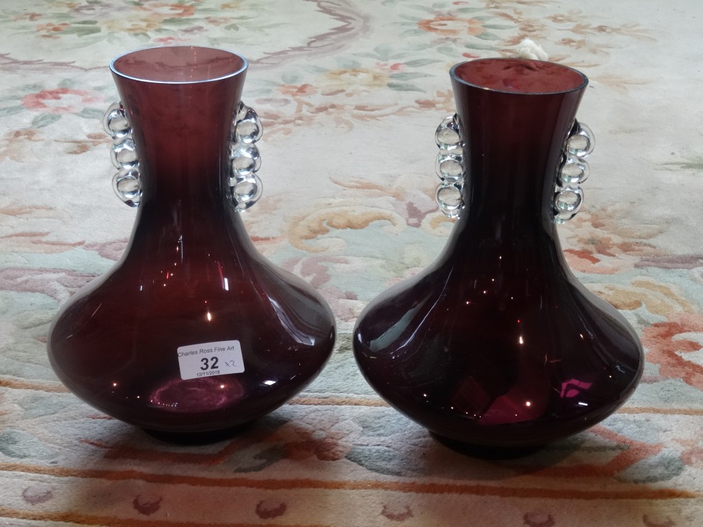 A pair of contemporary amethyst coloured vases (25cm). - Image 7 of 10