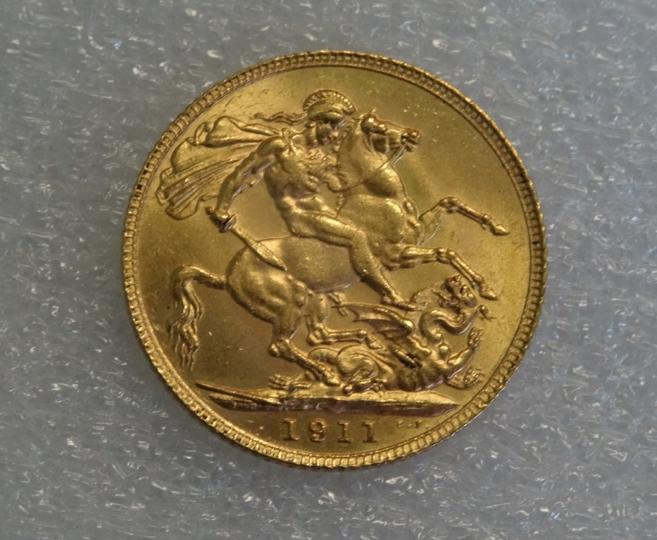 A George V sovereign, 1911. - Image 3 of 4