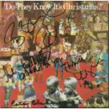 Peter Blake, Paul Weller, Bob Geldof, Midge Ure signed to sleeve of 45 RPM record Do The Know Its