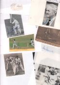 Surrey Cricket collection 20 players. Autographs include Sir Alec Bedser, Saqlain Mushtaq, Arthur