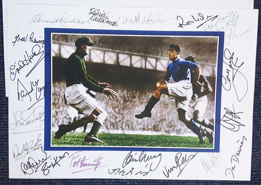 Everton Legends signed poster. Vintage image on a paper print, of Everton FC. Signed around the
