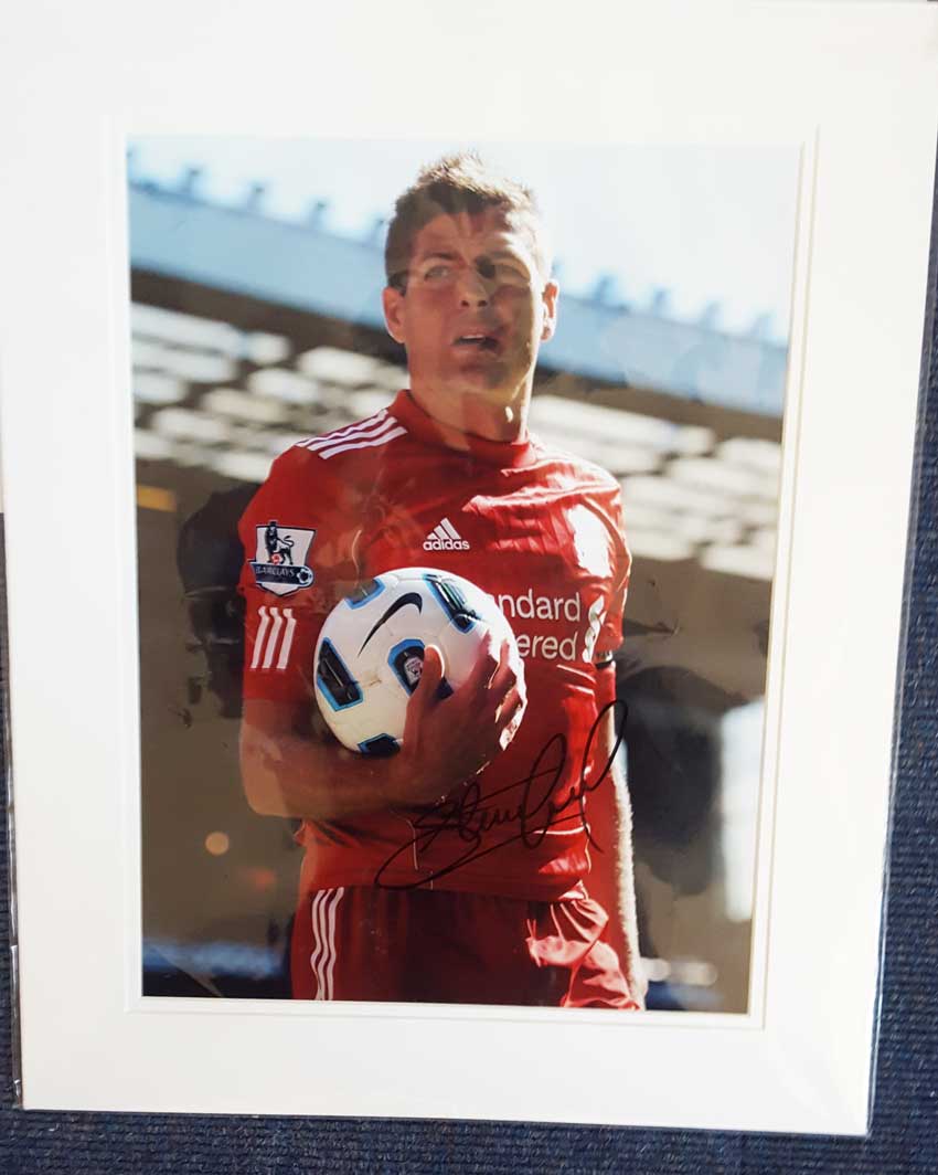 Steven Gerrard autographed large photo. Massive high quality colour 12 x 16 inch photograph