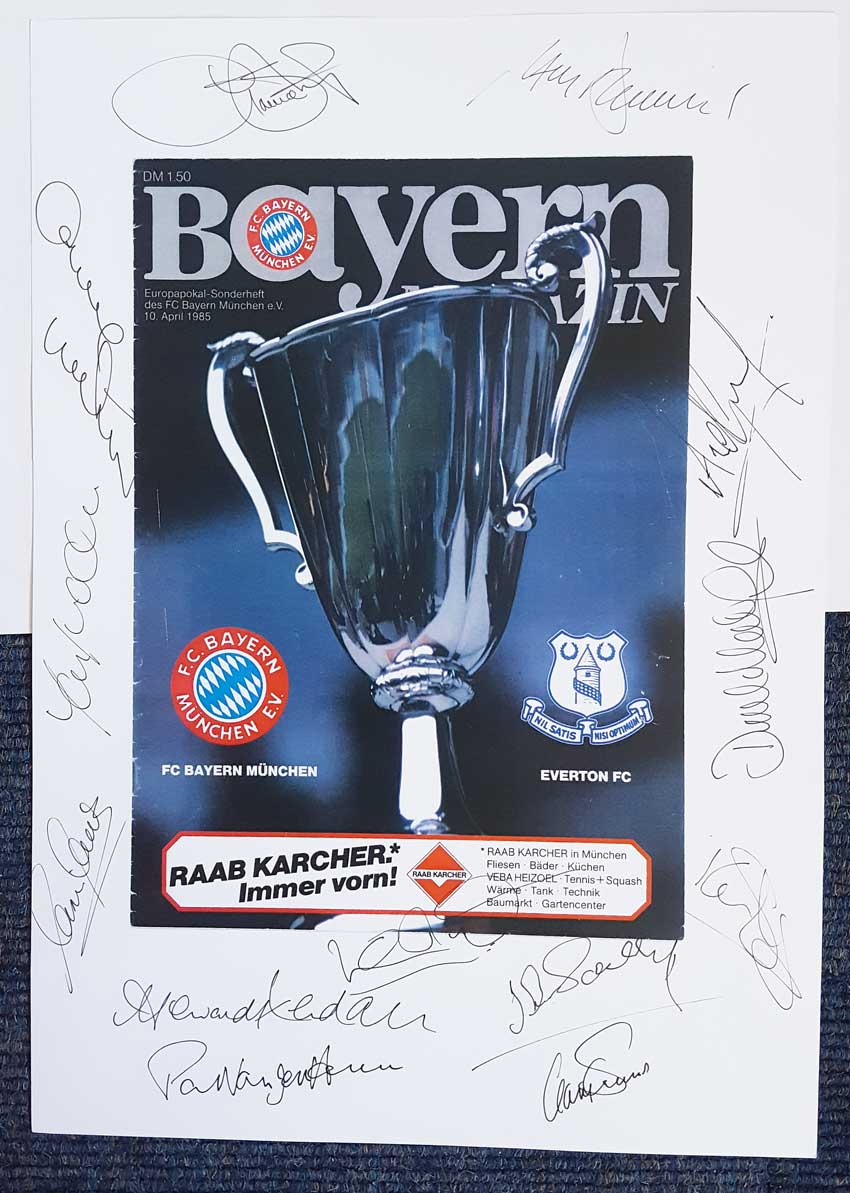 Everton players signed print. Paper print copy of the front of an Everton v Bayern Munich in the