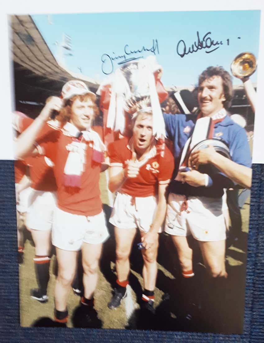 Jimmy Greenhoff and Alex Stepney autographed photo. Smashing high quality colour 16x12 inch