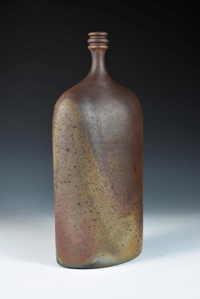 § Joanna Constantinidis (British, 1927-2000), a large and impressive flattened bottle vase, the