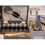 A collection of silver plated items, to include a cased set of six spoons