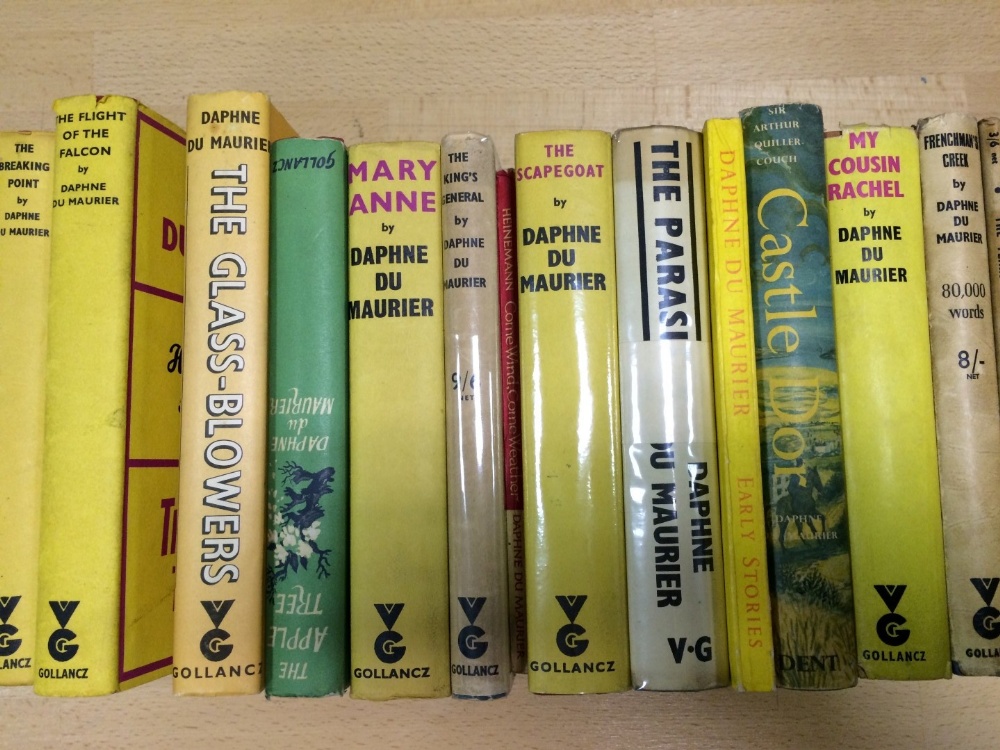 DU MAURIER (Daphne) Collection of first editions and related works, some paper or soft backed, - Image 2 of 3